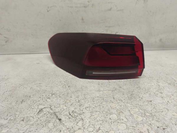 FEU ARRIERE GAUCHE BMW - Vue 1